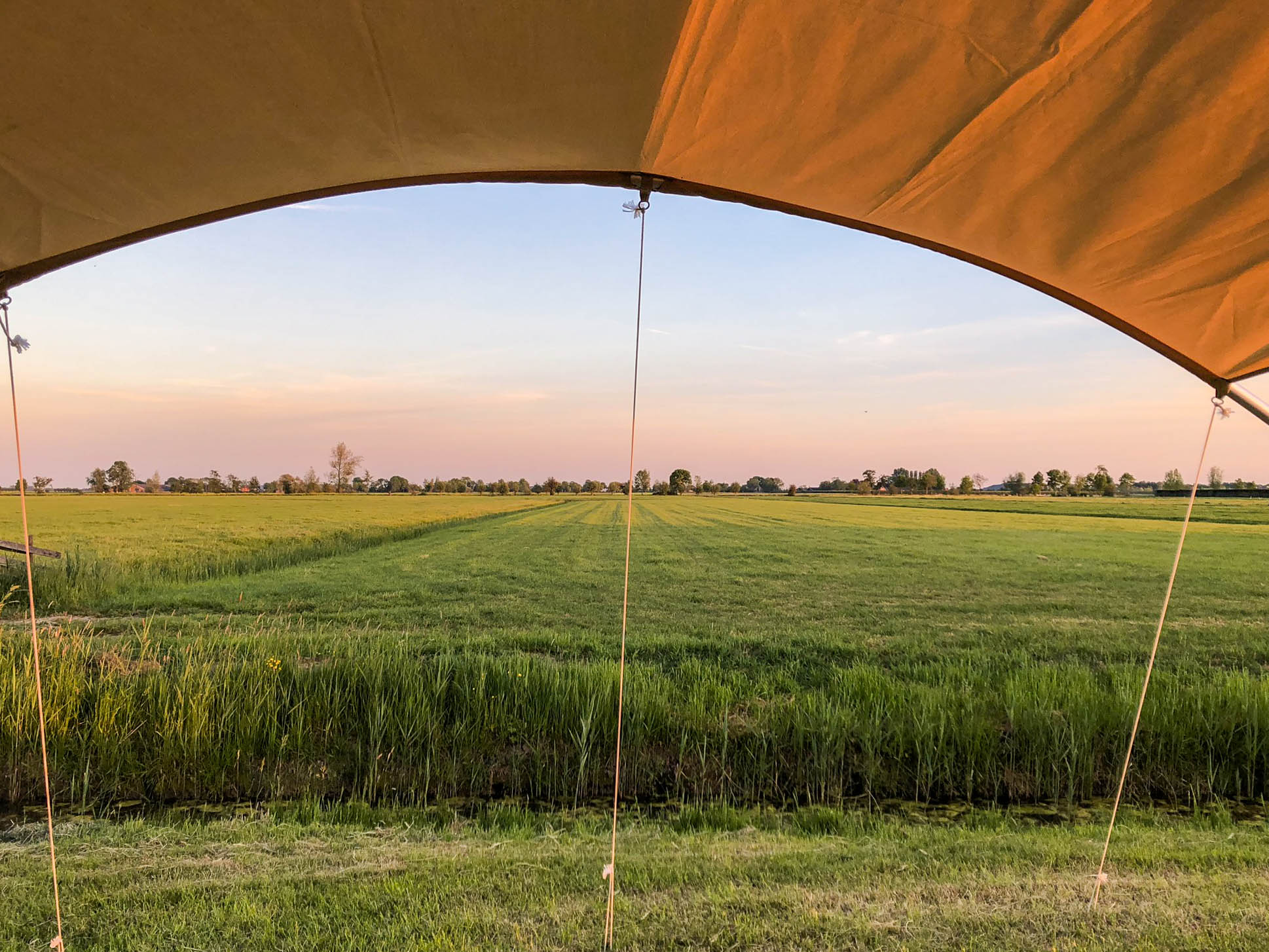 Menu sfeer afbeelding voor Reserveer direct je campingplek